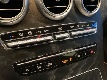 MERCEDES-BENZ GLC 300 de 4M Coupé AMG Kamera