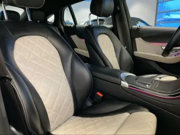 MERCEDES-BENZ GLC 300 de 4M Coupé AMG Kamera