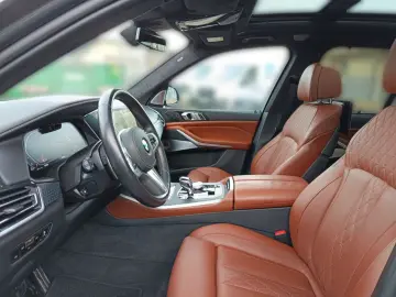 BMW X5 xDrive40d 22 ALU M SPORTPAKET AHK SKY LOUNGE