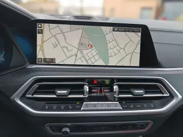 BMW X5 xDrive40d 22 ALU M SPORTPAKET AHK SKY LOUNGE