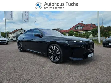 BMW 740 d xDrive MSport Pro StandHZG LederMerino AHK