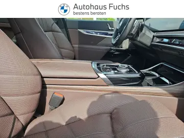BMW 740 d xDrive MSport Pro StandHZG LederMerino AHK