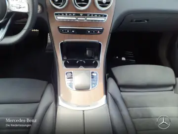 MERCEDES-BENZ GLC 300 de 4M Cp AMG Night MBUX Nav  Distr AIR