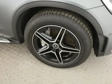 MERCEDES-BENZ GLC 300 de 4M Coupé  AMG Airm.