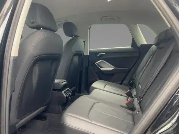 AUDI Q3 35 TFSI advanced S tronic Navi
