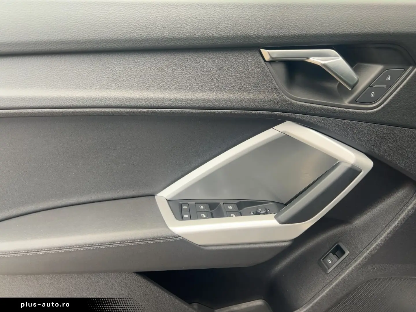 AUDI Q3 35 TFSI advanced S tronic Navi