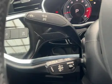 AUDI Q3 35 TFSI advanced S tronic Navi