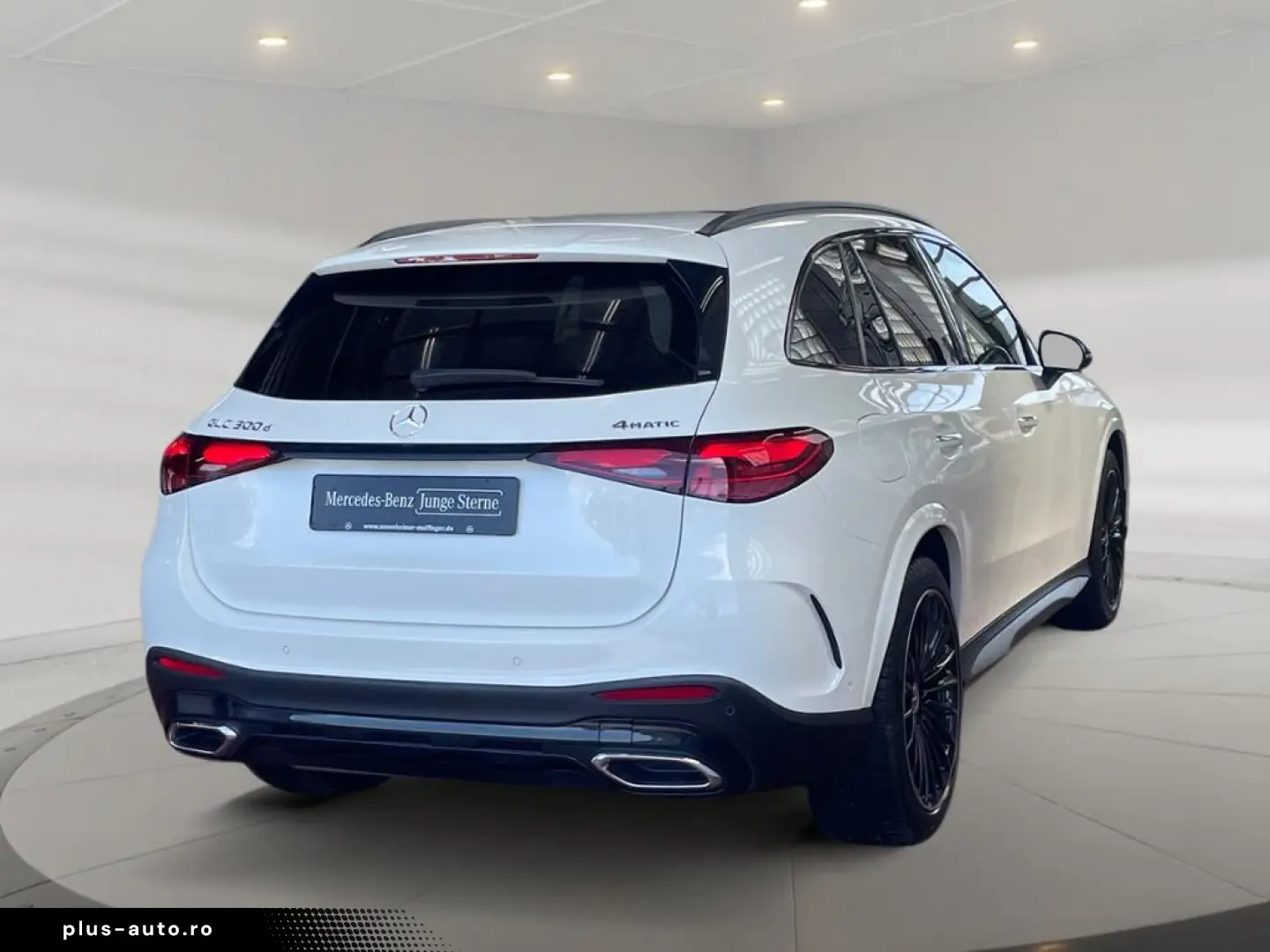 MERCEDES-BENZ GLC 300 d 4matic AMG AMG MBUX Night HUD Pano