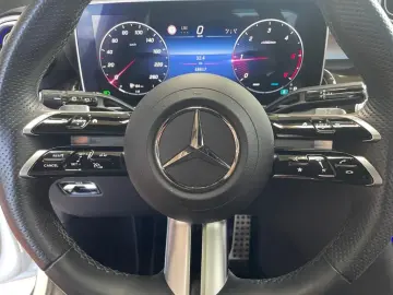 MERCEDES-BENZ GLC 300 d 4matic AMG AMG MBUX Night HUD Pano