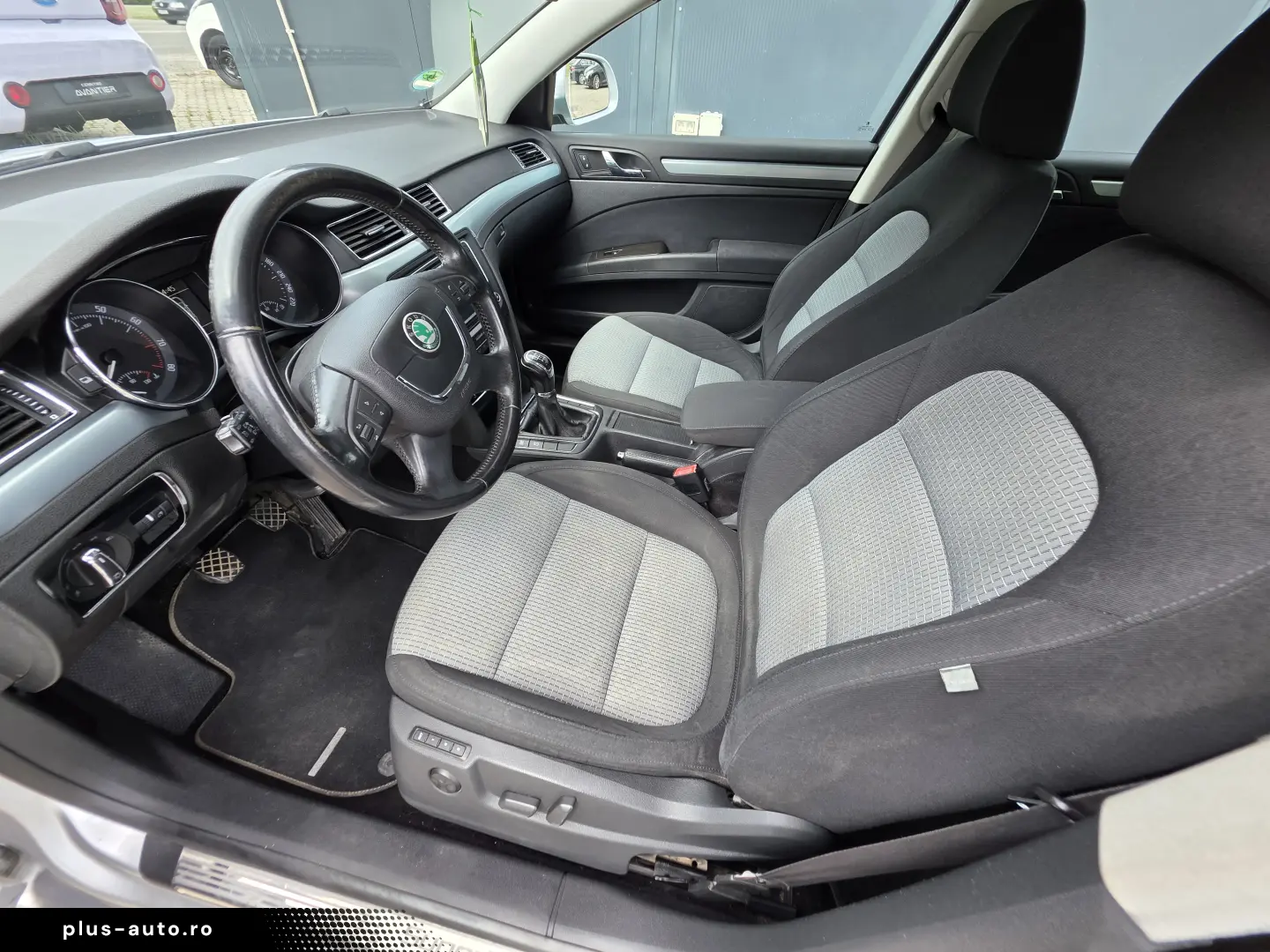 Skoda Superb Benzina 1.8 160 cp