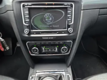 Skoda Superb Benzina 1.8 160 cp