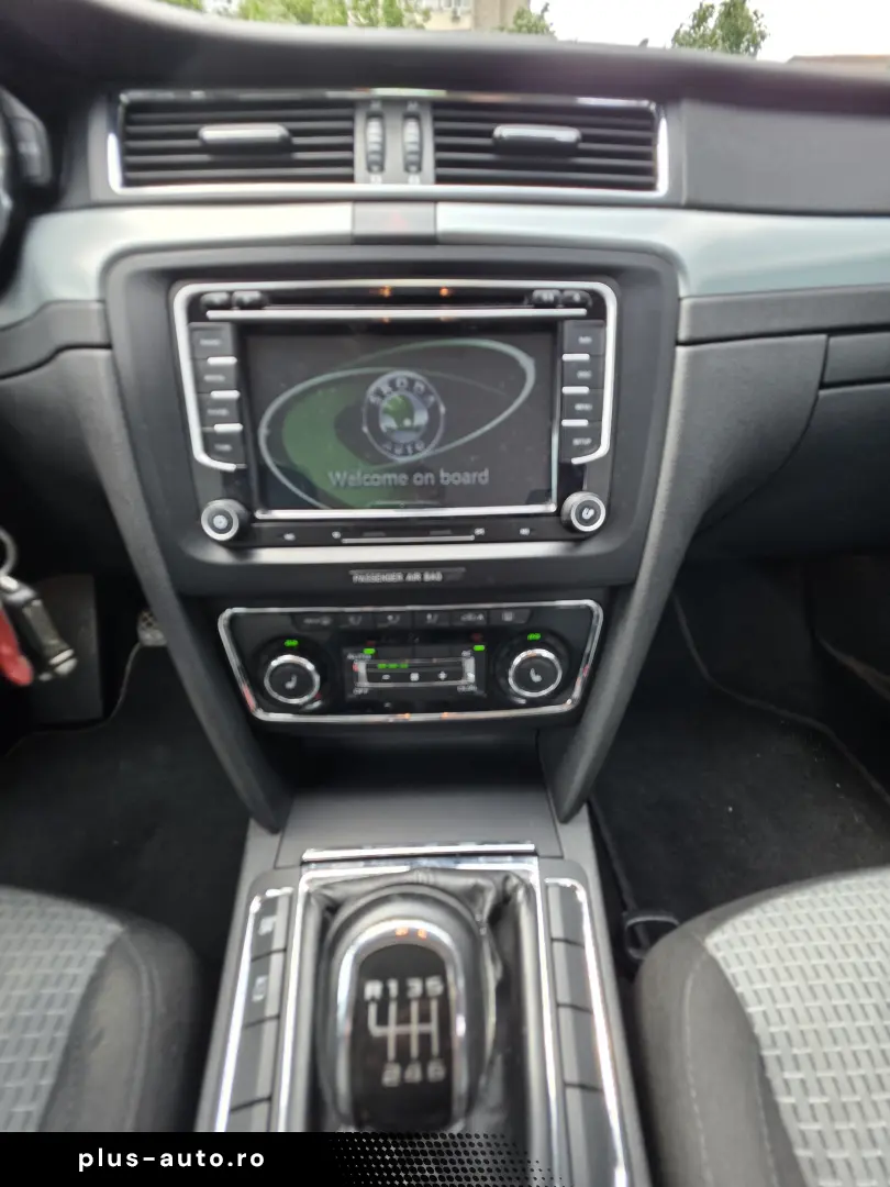 Skoda Superb Benzina 1.8 160 cp