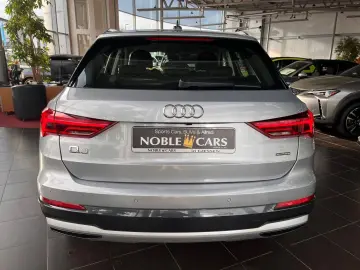 AUDI Q3 40 TFSI quattro Advanced