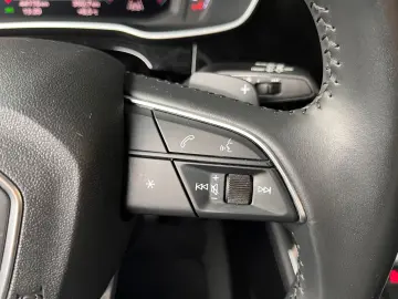 AUDI Q3 40 TFSI quattro Advanced