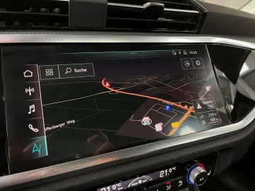 AUDI Q3 40 TFSI quattro Advanced