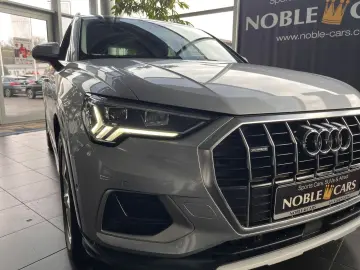 AUDI Q3 40 TFSI quattro Advanced