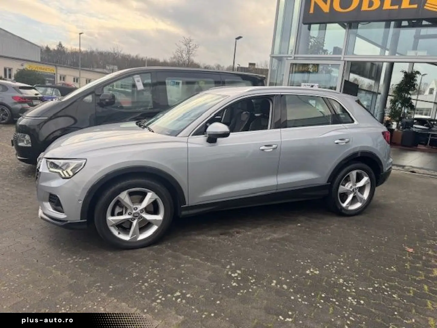 AUDI Q3 40 TFSI quattro Advanced
