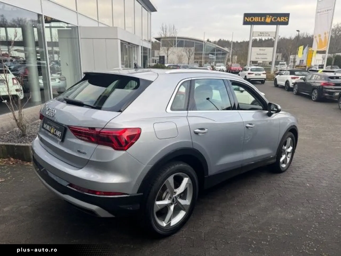 AUDI Q3 40 TFSI quattro Advanced