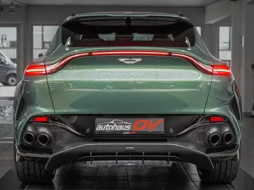 Aston Martin DBX 707   Carbonpaket   Copper Bronze