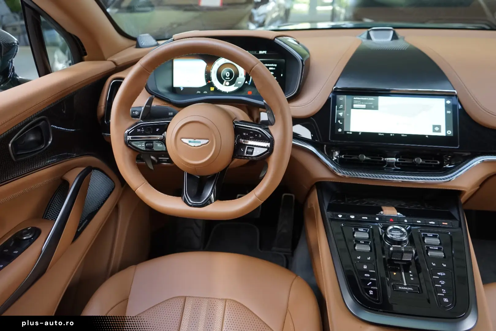 Aston Martin DBX 707   Carbonpaket   Copper Bronze