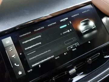 Aston Martin DBX 707   Carbonpaket   Copper Bronze