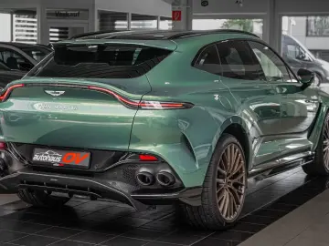 Aston Martin DBX 707   Carbonpaket   Copper Bronze