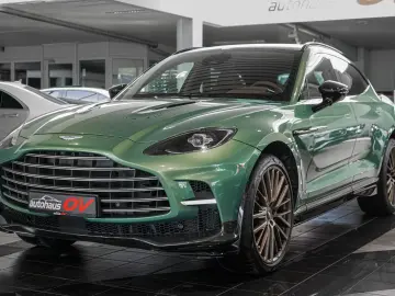 Aston Martin DBX 707   Carbonpaket   Copper Bronze