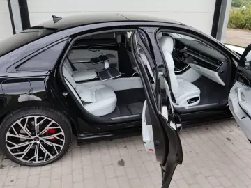AUDI A8L 60 TFSI e lang EXCLUSIVE BLACK-PAKET B&Oadv.