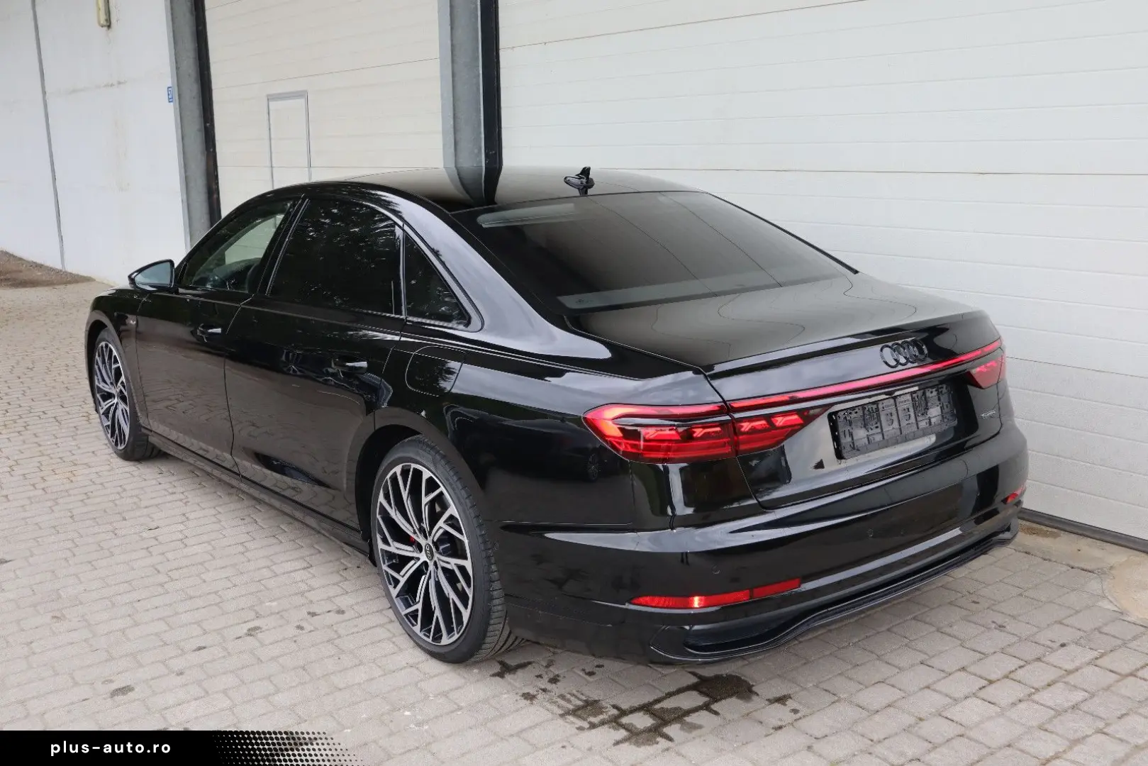 AUDI A8L 60 TFSI e lang EXCLUSIVE BLACK-PAKET B&Oadv.