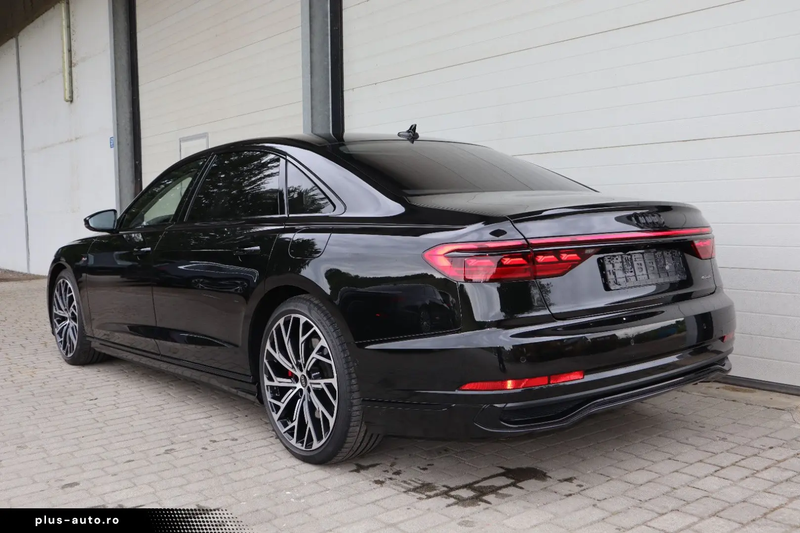 AUDI A8L 60 TFSI e lang EXCLUSIVE BLACK-PAKET B&Oadv.