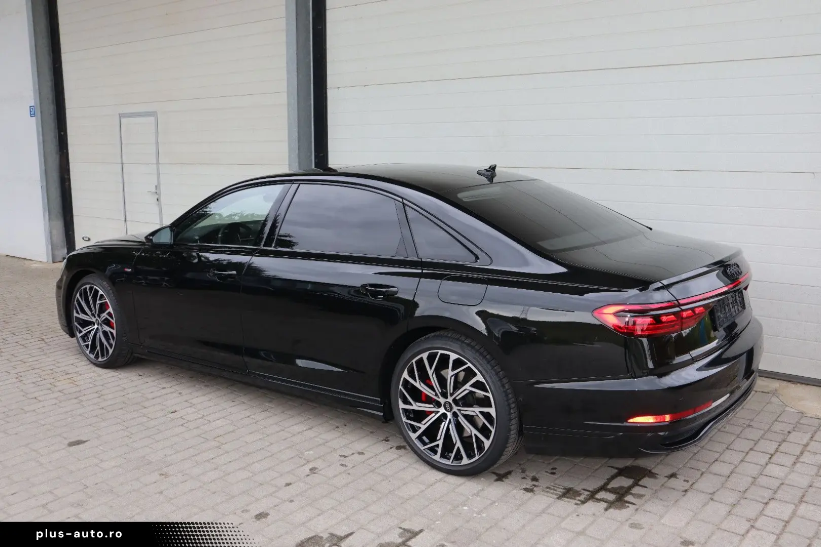 AUDI A8L 60 TFSI e lang EXCLUSIVE BLACK-PAKET B&Oadv.