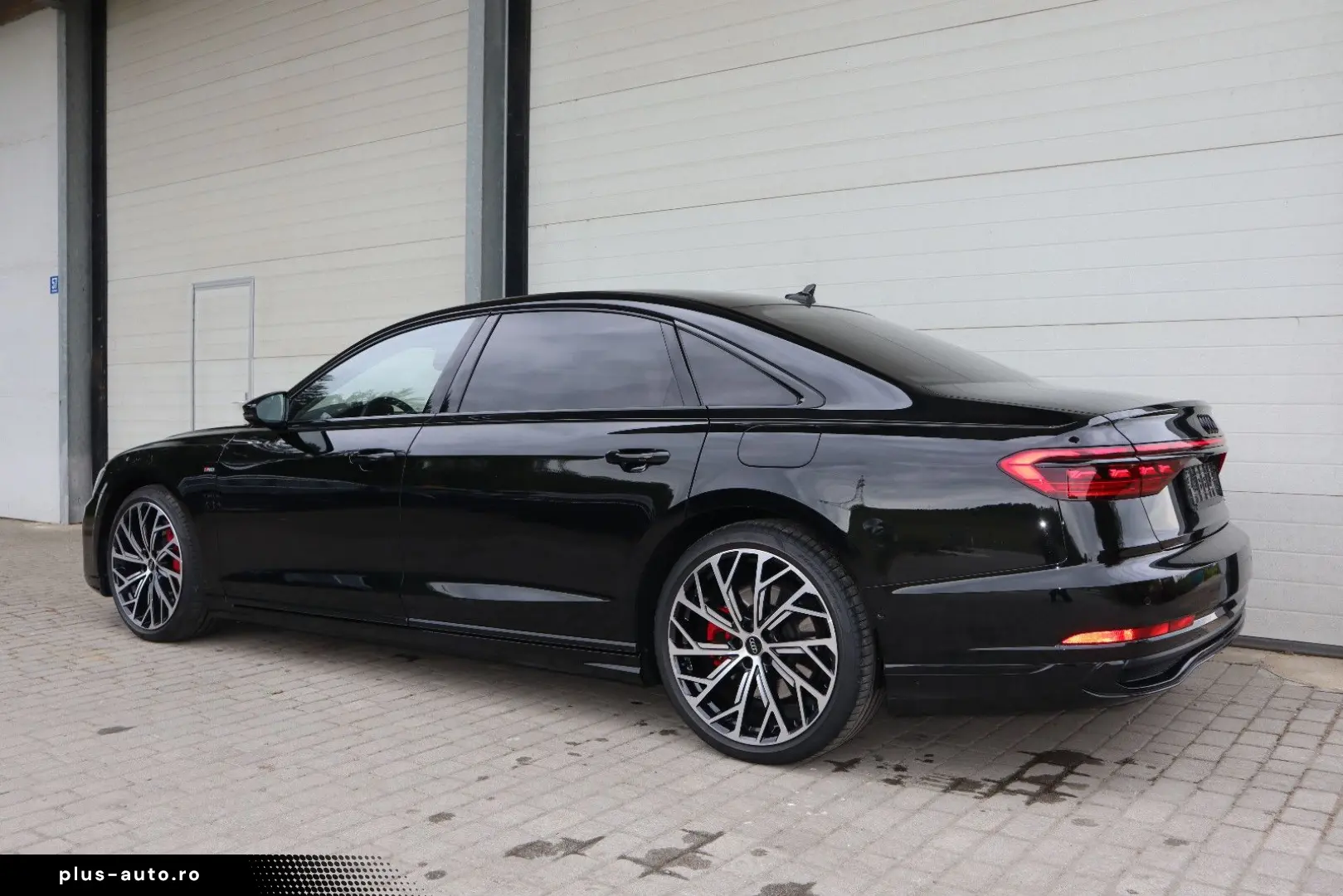 AUDI A8L 60 TFSI e lang EXCLUSIVE BLACK-PAKET B&Oadv.