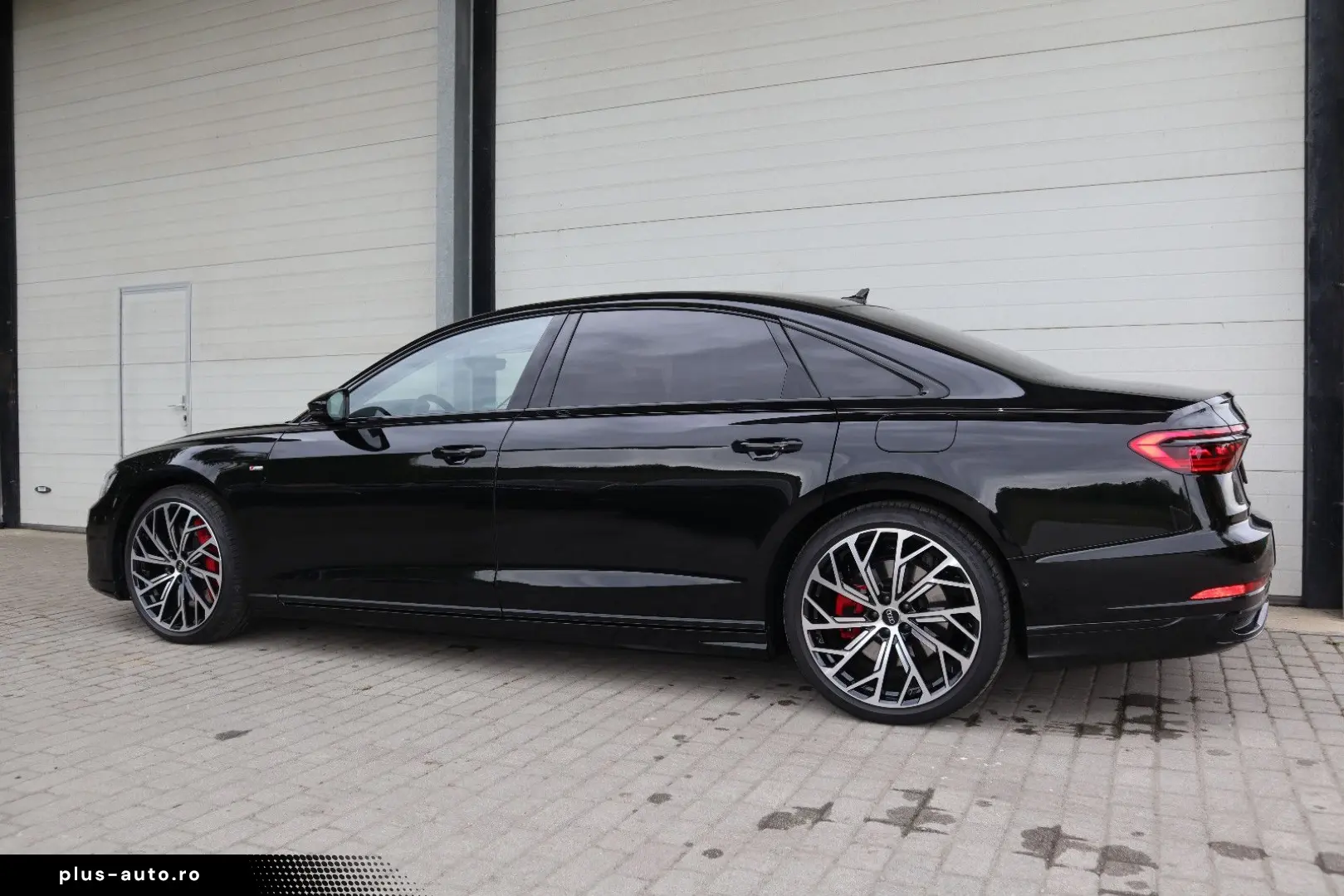 AUDI A8L 60 TFSI e lang EXCLUSIVE BLACK-PAKET B&Oadv.