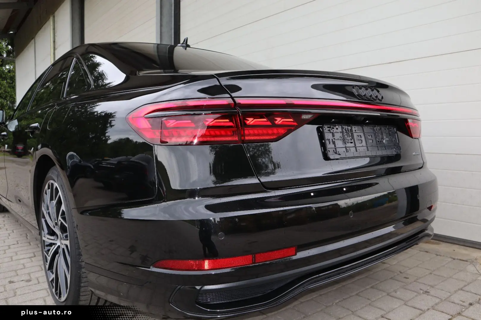 AUDI A8L 60 TFSI e lang EXCLUSIVE BLACK-PAKET B&Oadv.