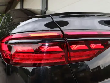 AUDI A8L 60 TFSI e lang EXCLUSIVE BLACK-PAKET B&Oadv.