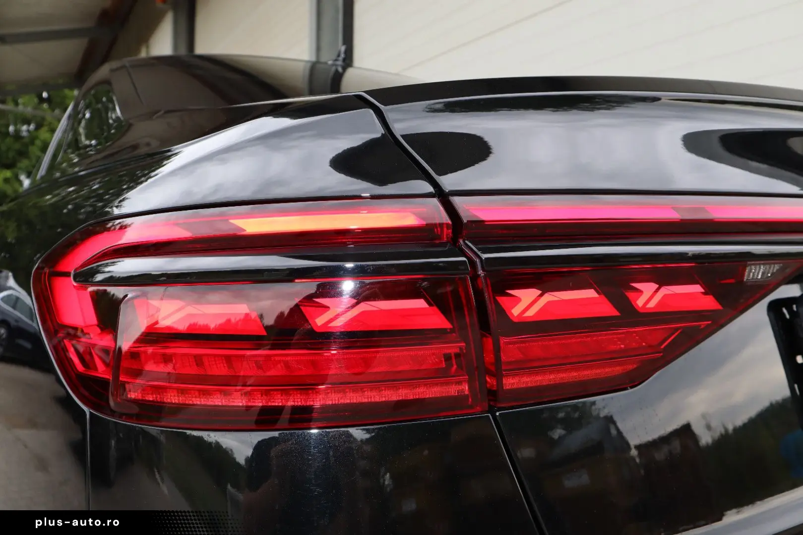 AUDI A8L 60 TFSI e lang EXCLUSIVE BLACK-PAKET B&Oadv.