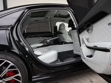 AUDI A8L 60 TFSI e lang EXCLUSIVE BLACK-PAKET B&Oadv.