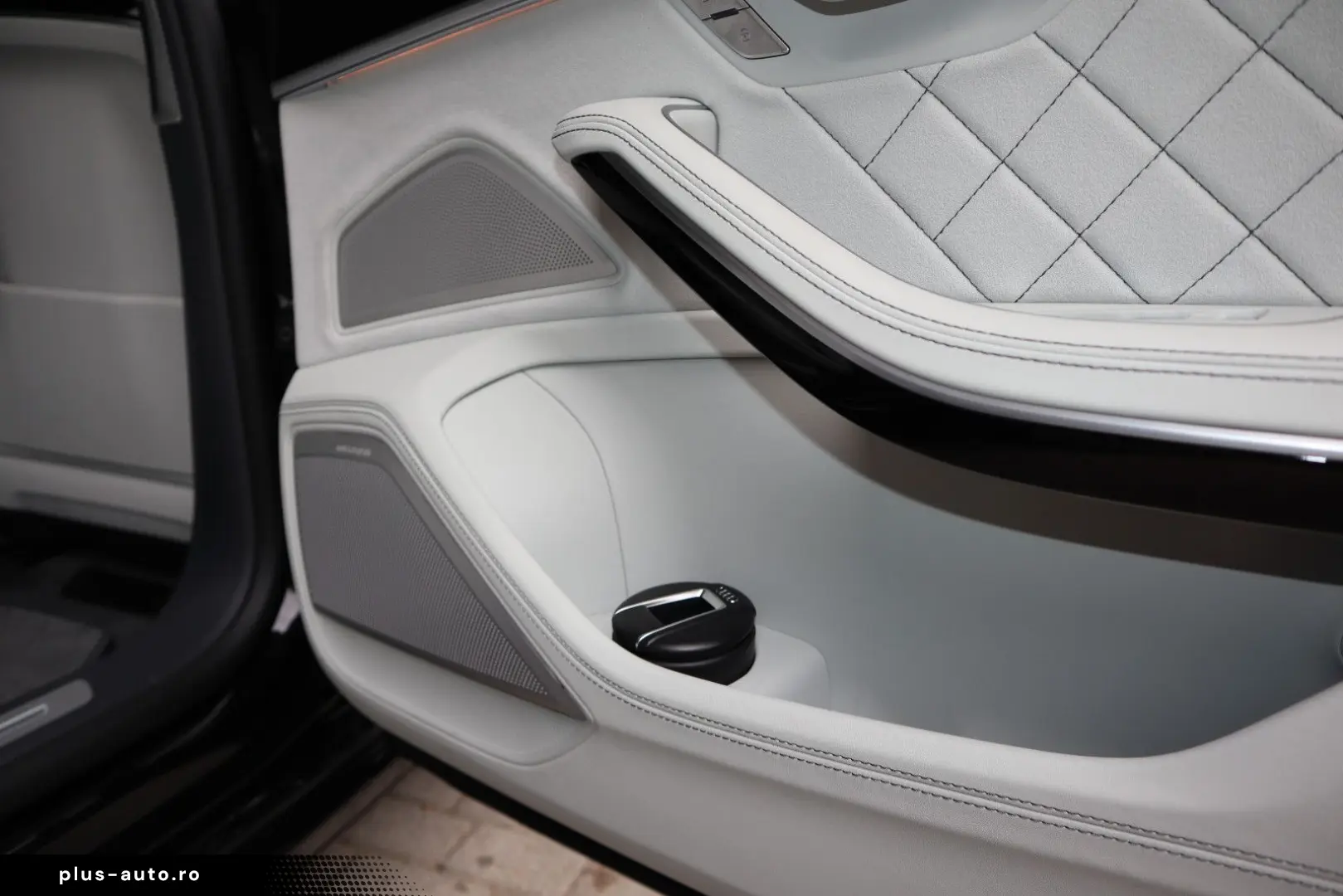 AUDI A8L 60 TFSI e lang EXCLUSIVE BLACK-PAKET B&Oadv.