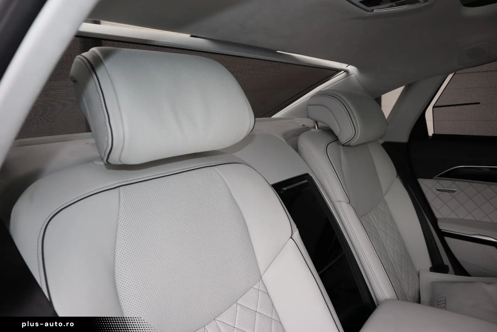 AUDI A8L 60 TFSI e lang EXCLUSIVE BLACK-PAKET B&Oadv.