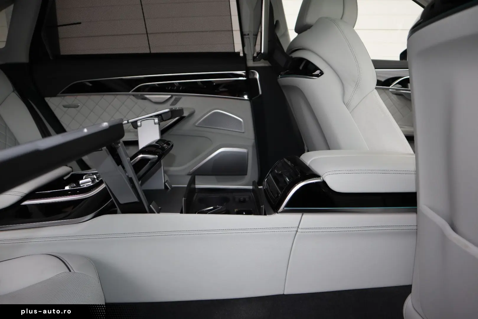 AUDI A8L 60 TFSI e lang EXCLUSIVE BLACK-PAKET B&Oadv.