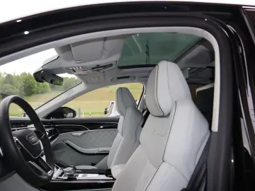 AUDI A8L 60 TFSI e lang EXCLUSIVE BLACK-PAKET B&Oadv.