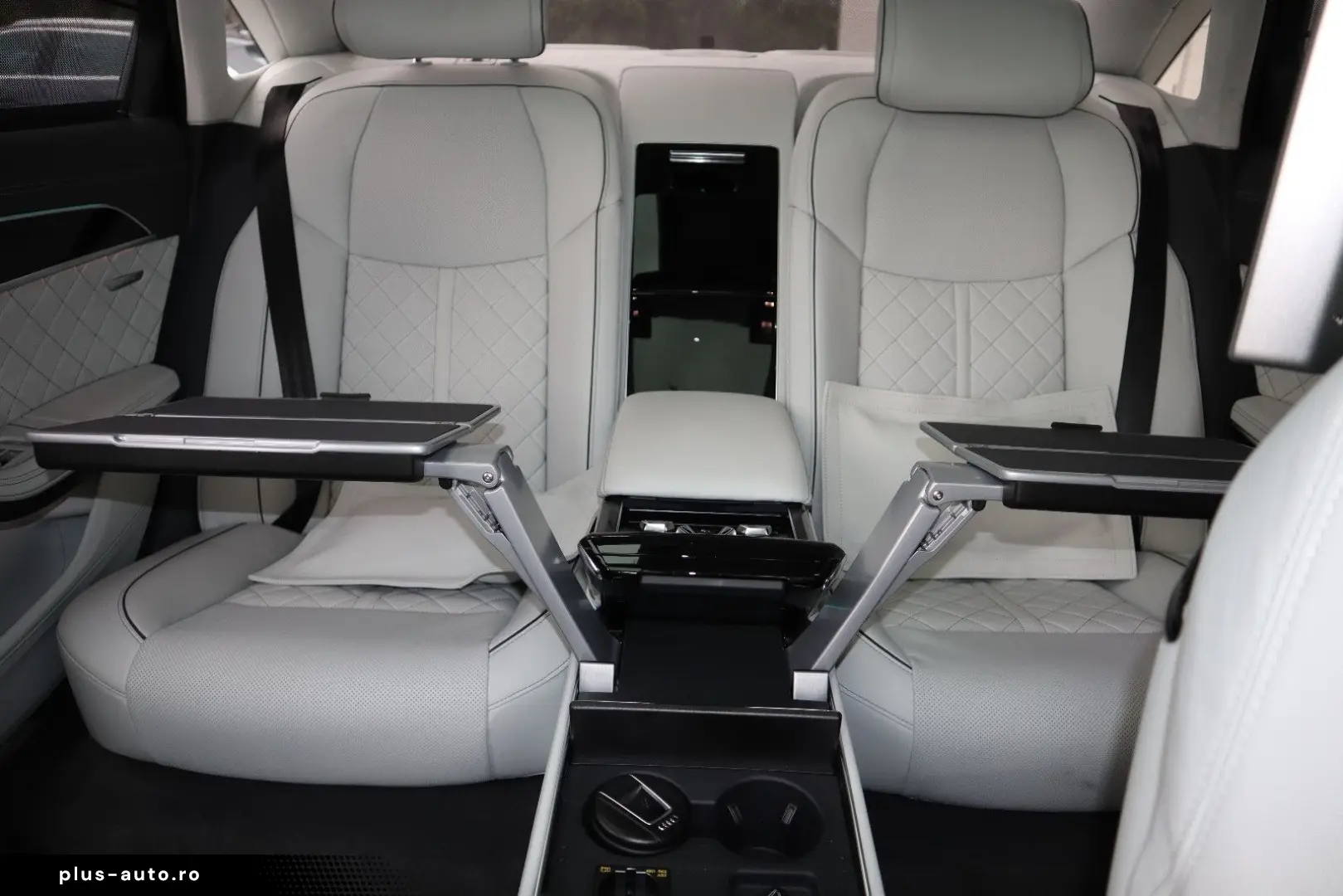 AUDI A8L 60 TFSI e lang EXCLUSIVE BLACK-PAKET B&Oadv.