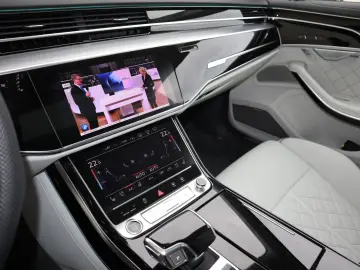 AUDI A8L 60 TFSI e lang EXCLUSIVE BLACK-PAKET B&Oadv.
