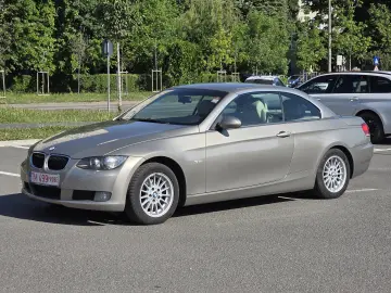 BMW 320i 2.0 benzina 170cp Cabrio simplu aspirat 1