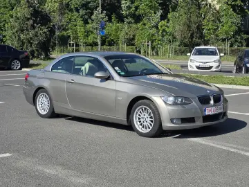 BMW 320i 2.0 benzina 170cp Cabrio simplu aspirat 1
