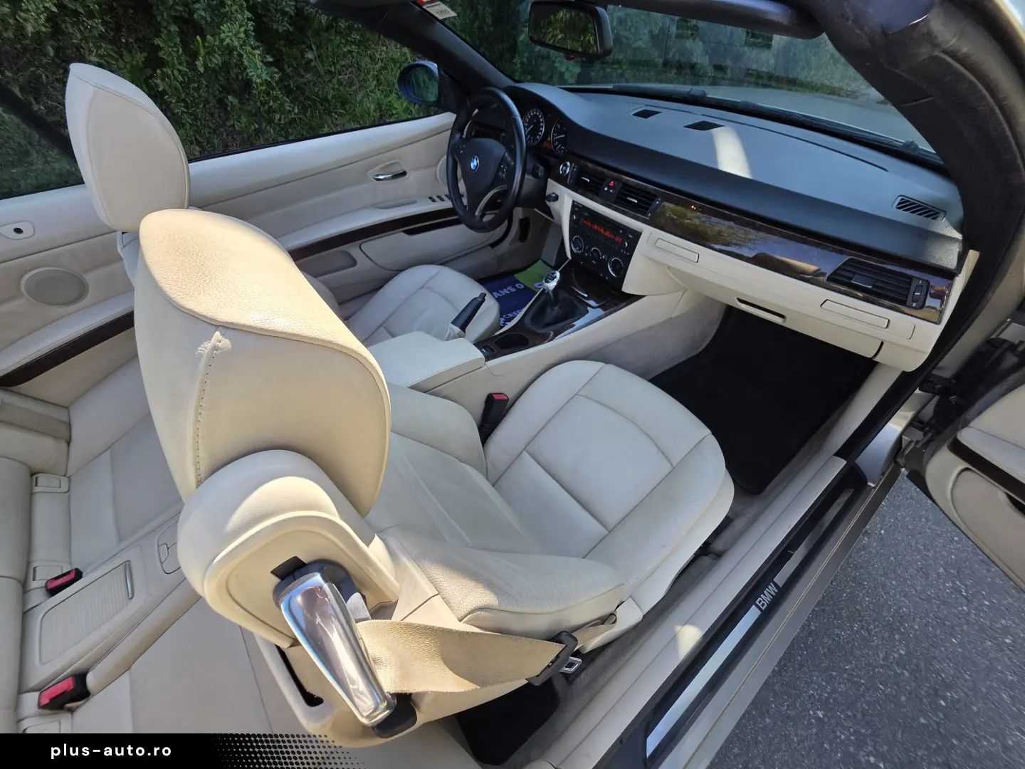 BMW 320i 2.0 benzina 170cp Cabrio simplu aspirat 1