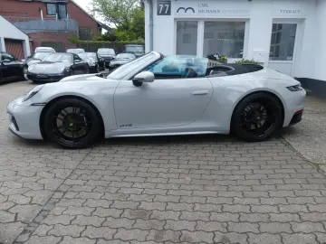 PORSCHE 911 Carrera GTS Cabriolet  1.Hd.  Lift  Matrix..