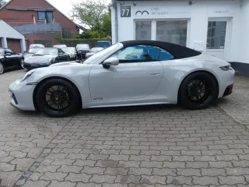 PORSCHE 911 Carrera GTS Cabriolet  1.Hd.  Lift  Matrix..