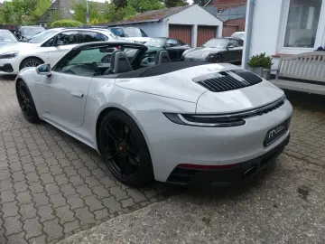 PORSCHE 911 Carrera GTS Cabriolet  1.Hd.  Lift  Matrix..