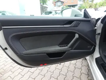 PORSCHE 911 Carrera GTS Cabriolet  1.Hd.  Lift  Matrix..